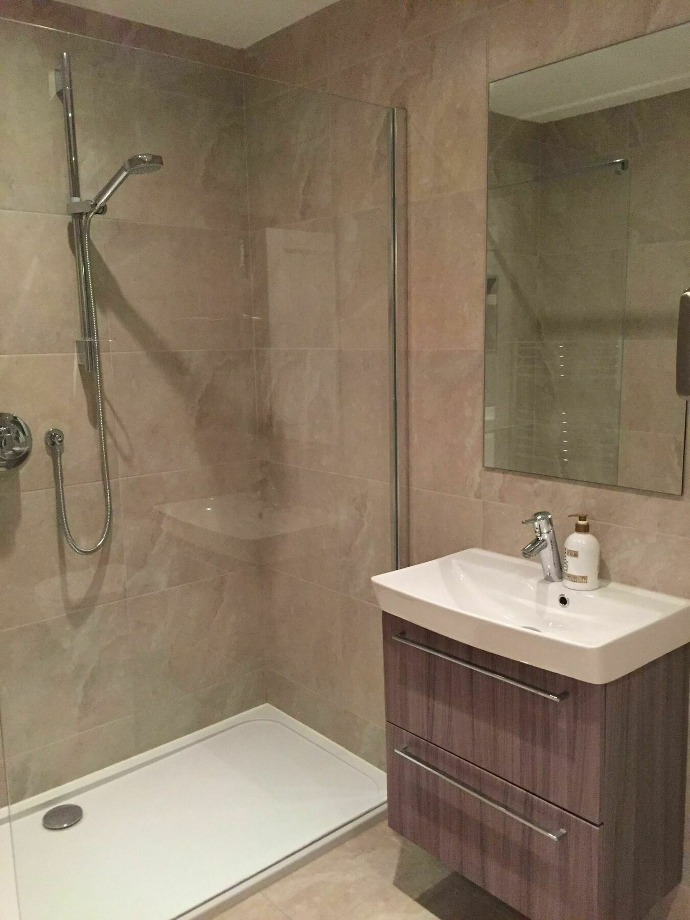 Lodge North Self Catering *
