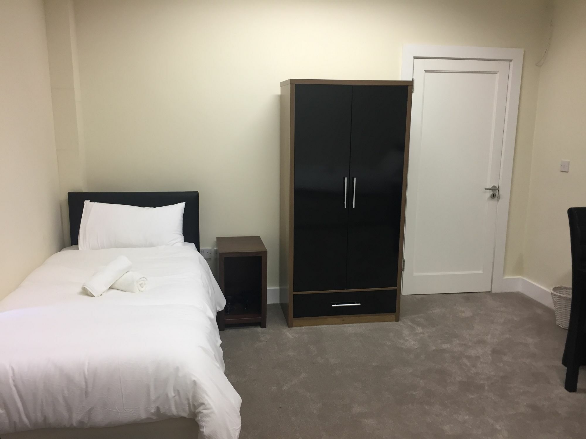 Lodge North Self Catering *